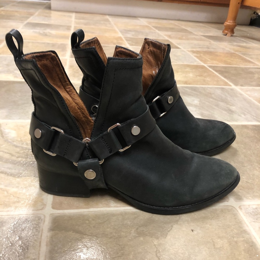 Jeffrey Campbell Boots Size 8